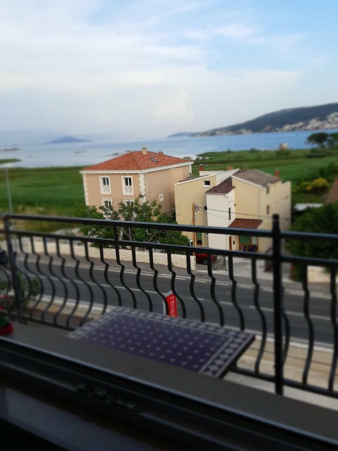 Apartmani Udovicic Трогир Экстерьер фото